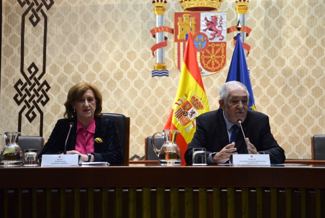 El Tribunal Constitucional organiza un curso formativo para periodistas con ACIJUR